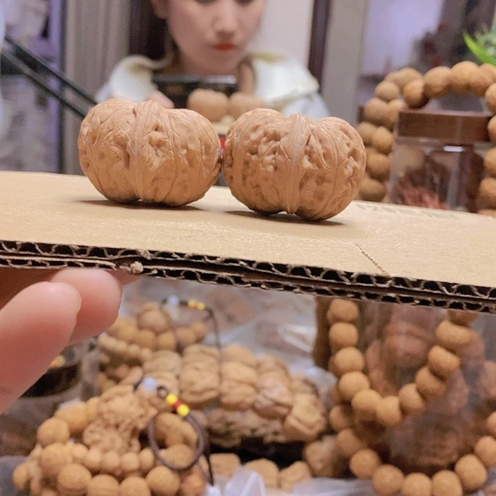 【闪购商品】文玩核桃把件42平谷元宝