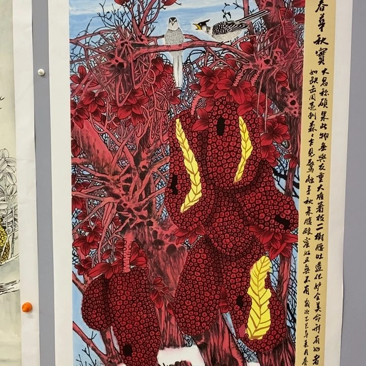 手绘作品等多种形式进行