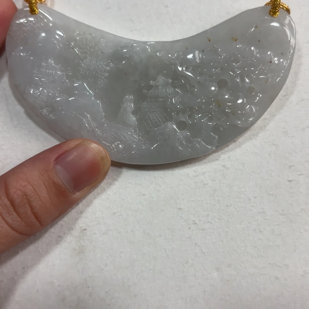 翡翠颈饰未镶嵌山水弯弯96
