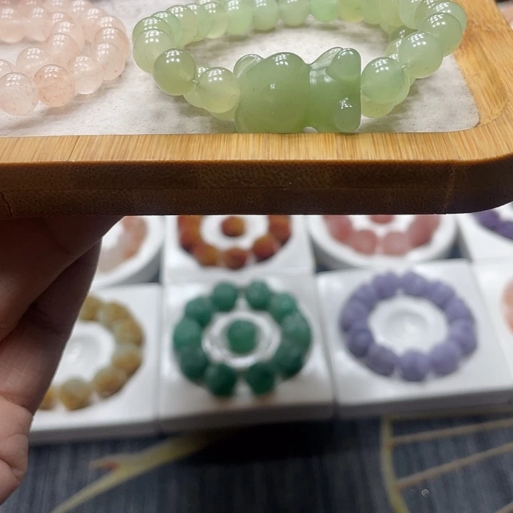 石英质玉（非洲翠）合金手串