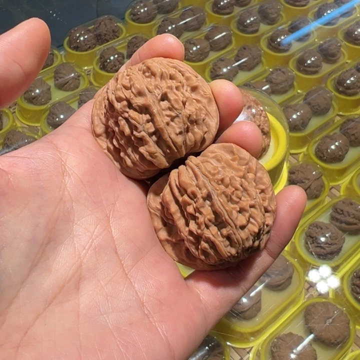 文玩核桃把件四座楼