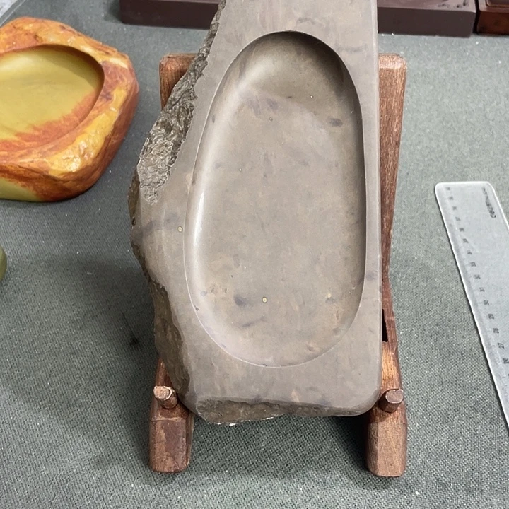 广东肇庆原石端砚