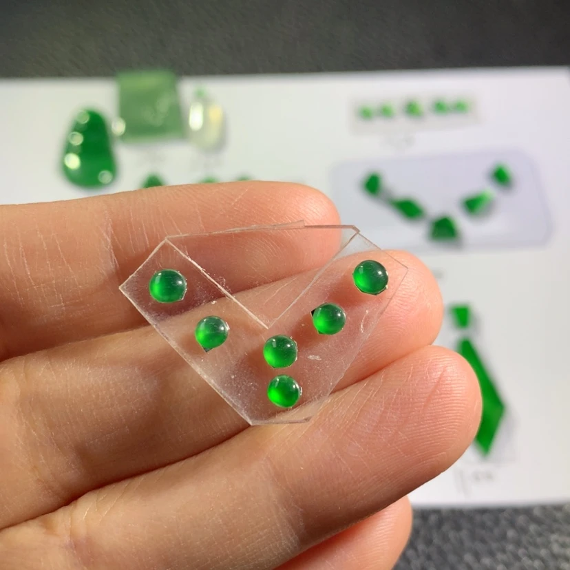 【闪购商品】翡翠吊坠(不含链)未镶嵌