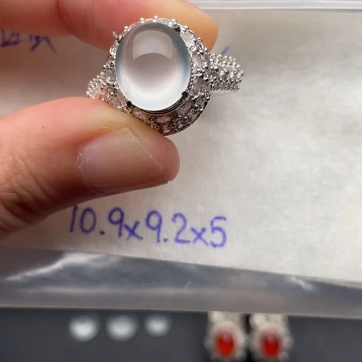 定制翡翠未镶嵌冰蛋