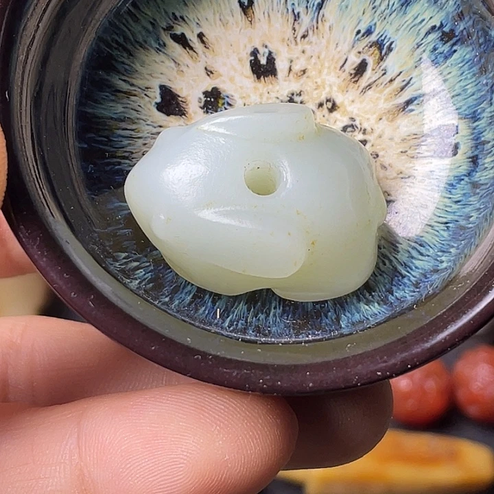 用***4摆件精美挂件一个精美