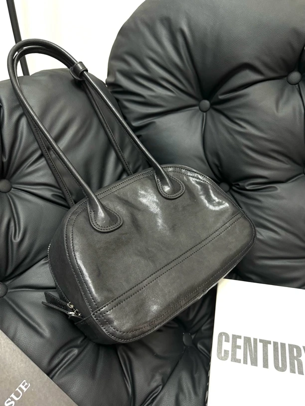 高级感腋下长柄植鞣牛皮保龄球包