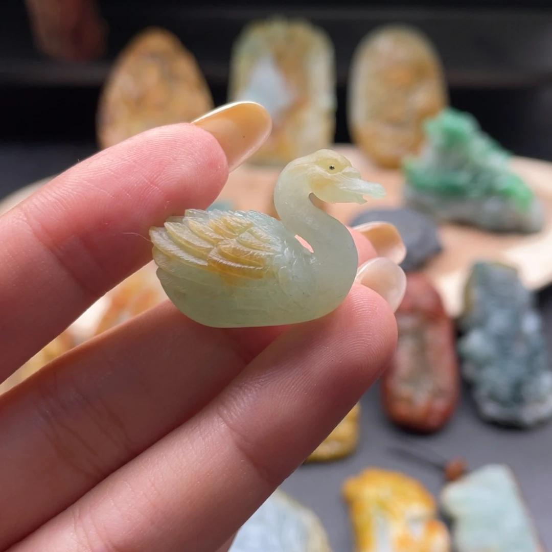 定制翡翠未镶嵌翡翠