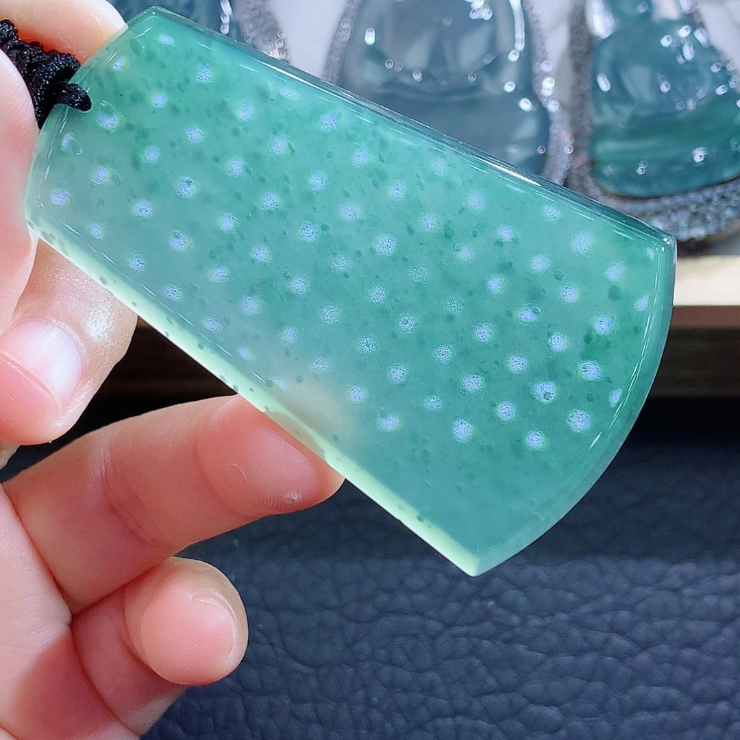 未镶嵌挂件翡翠翡翠