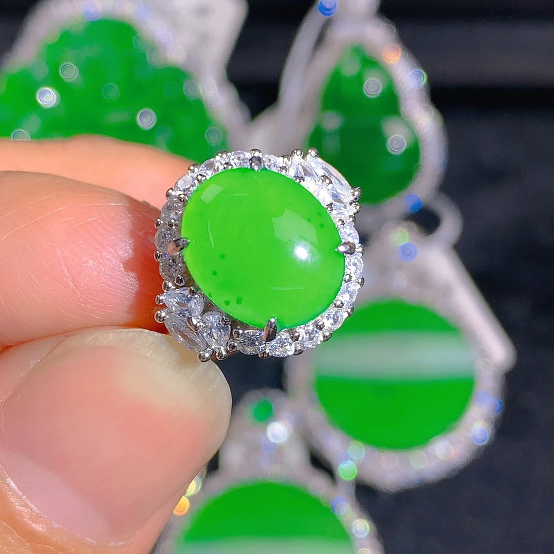 翡翠颈饰银S925镶嵌戒指