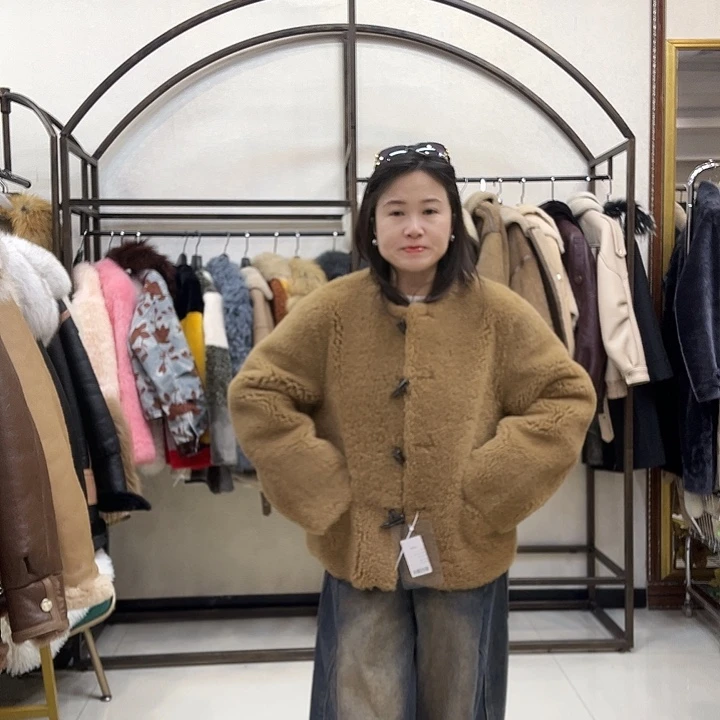 真皮皮衣皮毛一体130斤以内