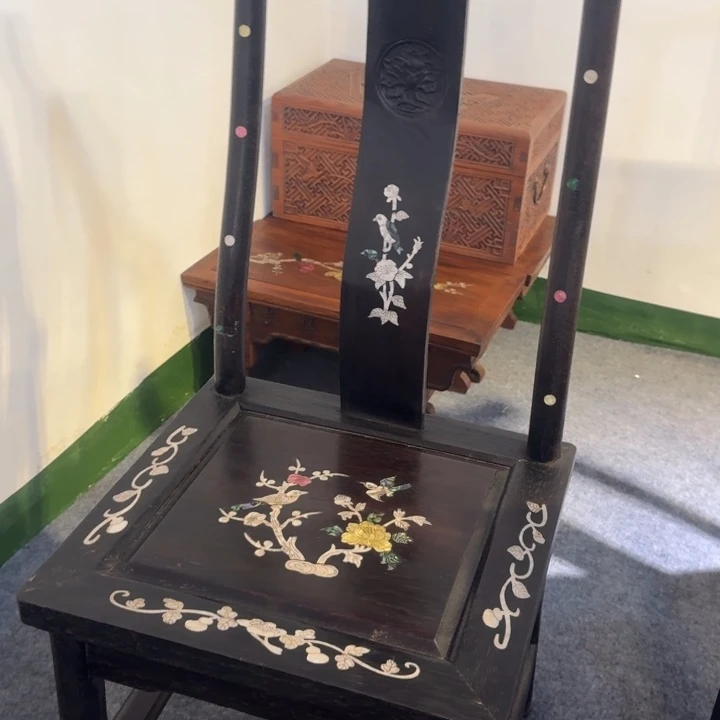 贡木椅子的的的的的的