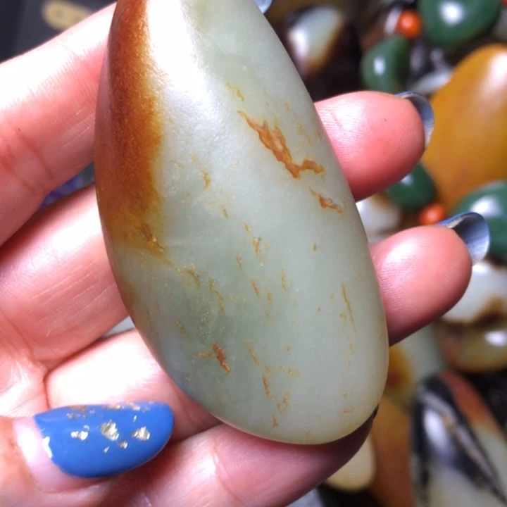 和田玉未镶嵌珠宝奇石