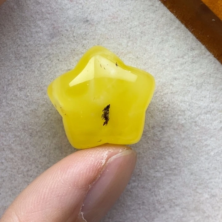 蜜蜡未镶嵌裸石微瑕花粉卡21