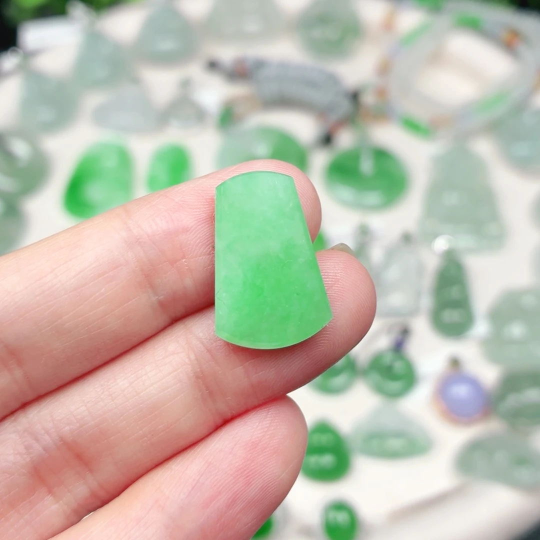 翡翠裸石缅甸天然A货翡翠