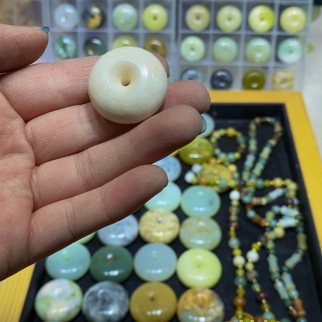 蛇纹石玉未镶嵌毛衣链93