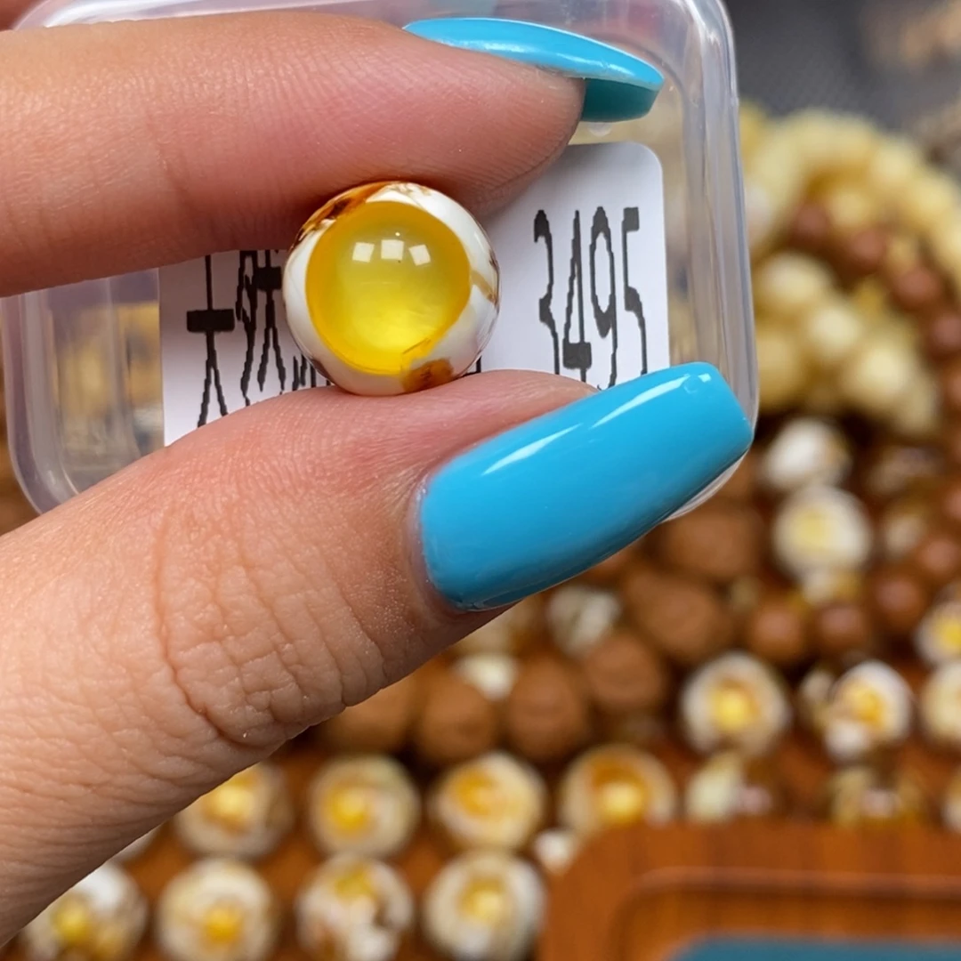 蜜蜡未镶嵌珠宝奇石3495