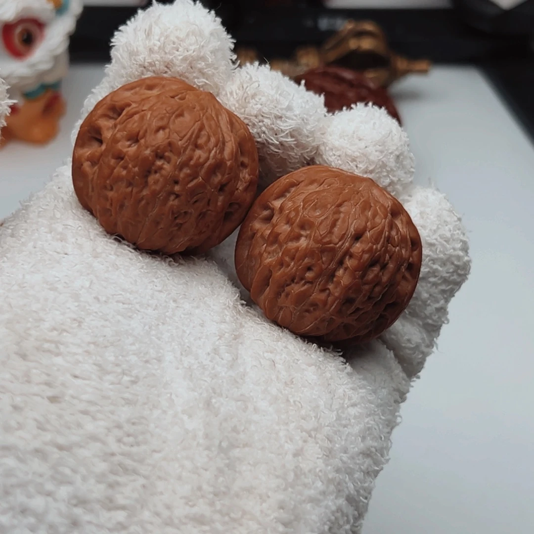 *****文玩核桃吊坠铁锤核桃