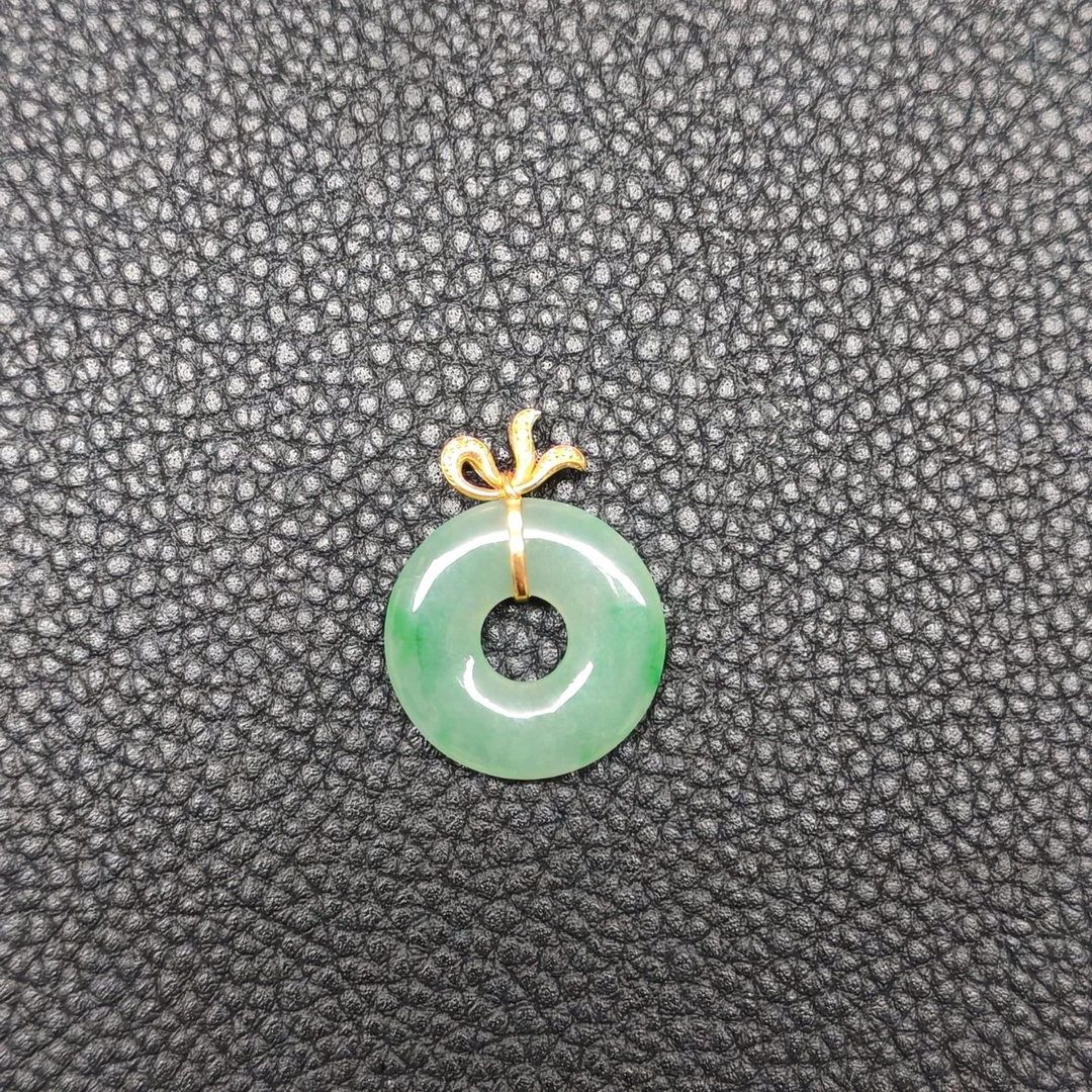 ZY-0622-3-36  天然缅甸翡翠A货  18K甜甜圈吊坠