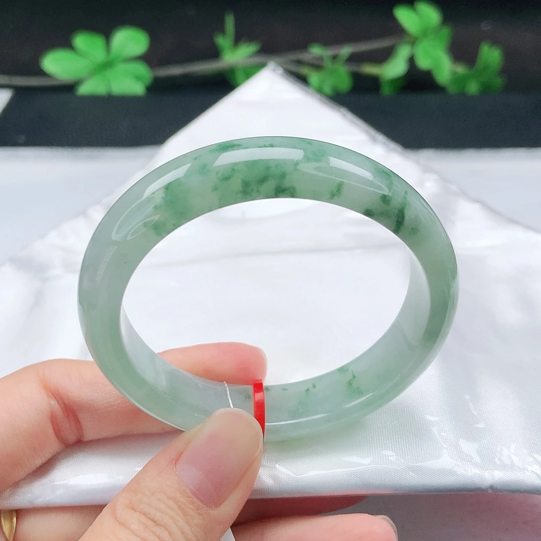 未镶嵌手镯（贵妃镯）翡翠53贵