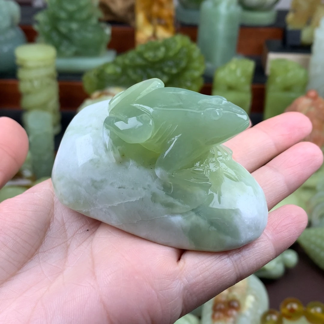 岫玉未镶嵌手把件