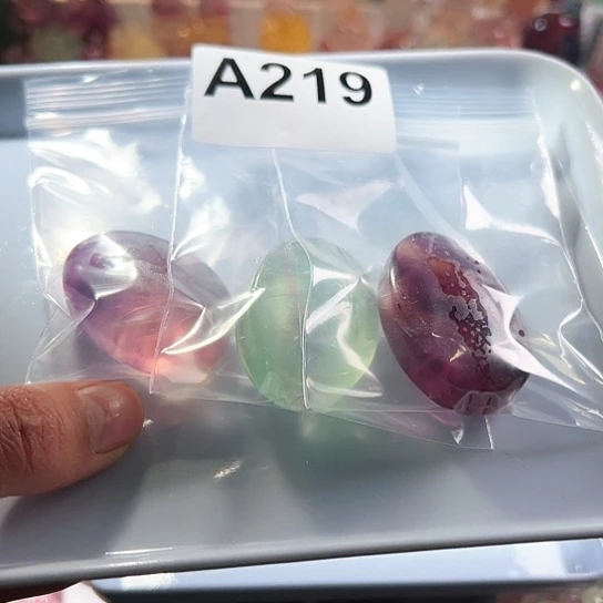 萤石萤石摆件未镶嵌时**梭