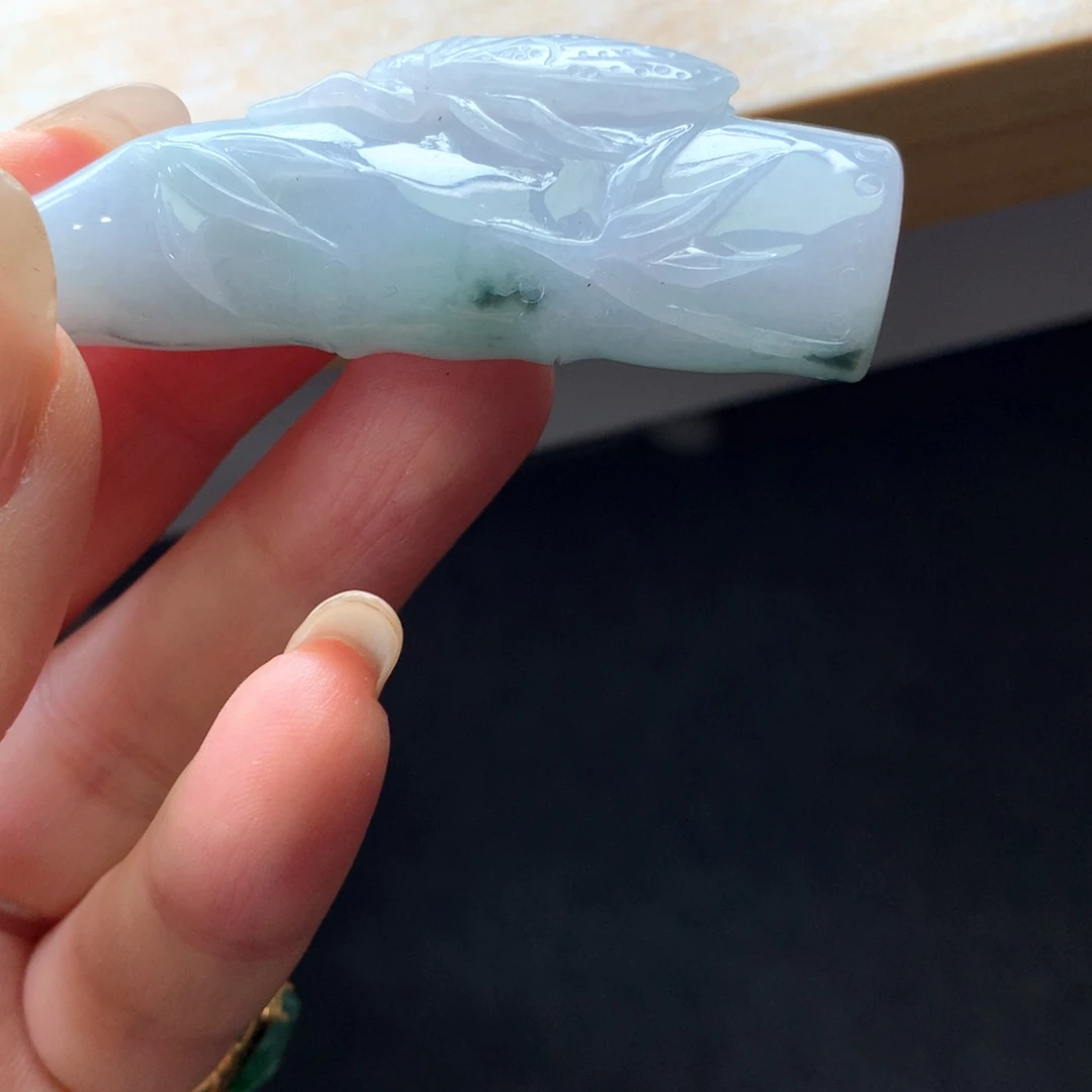 翡翠未镶嵌颈饰吊坠
