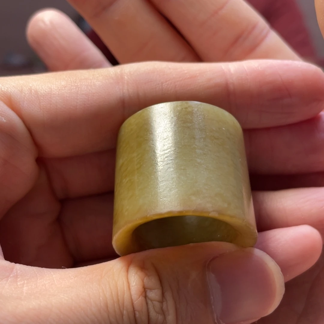 和田玉未镶嵌挂件老**骨