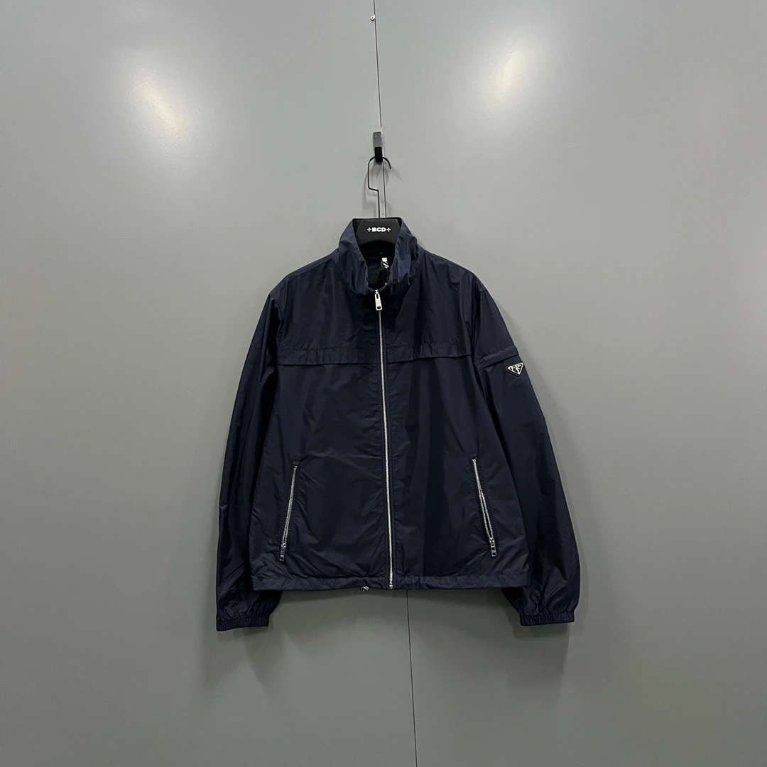 未使用 Prada/普拉达 ab916 101642 藏青袖标三角标尼龙外套 56码