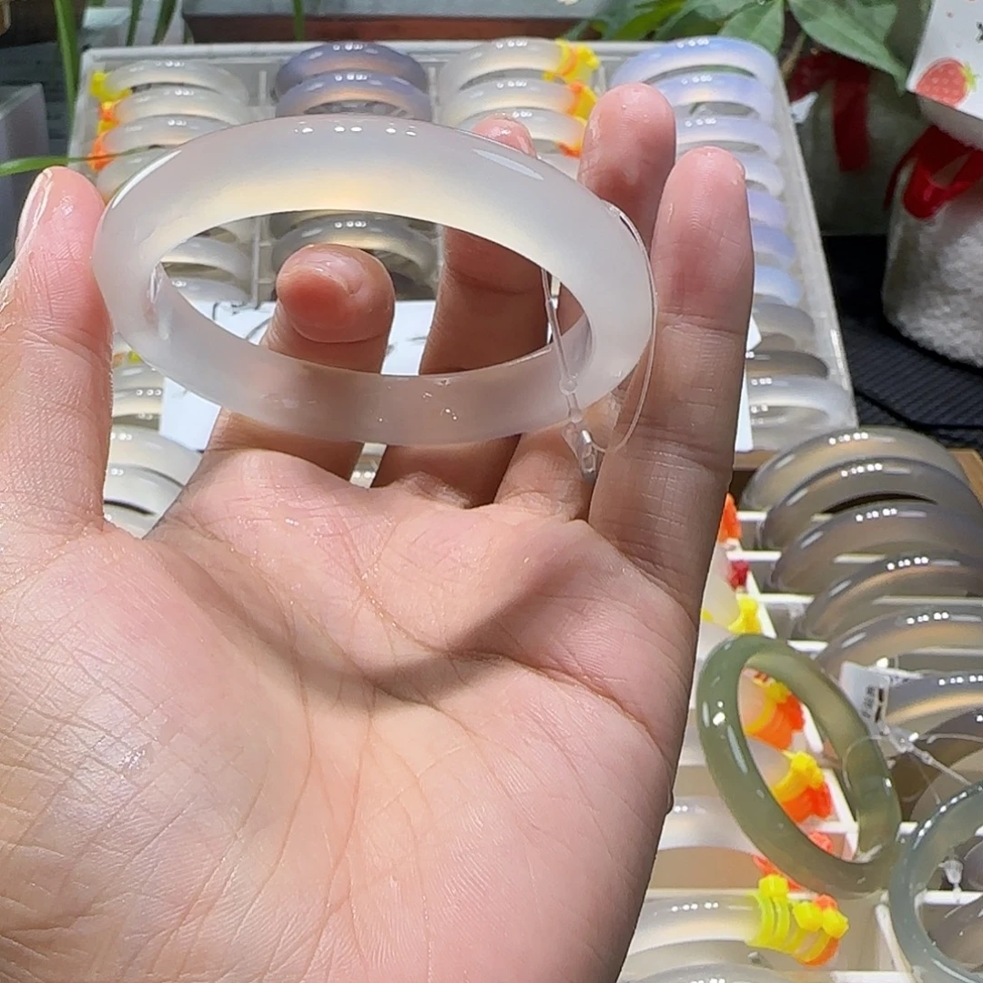 手镯玛瑙/玉髓未镶嵌香槟金微包容
