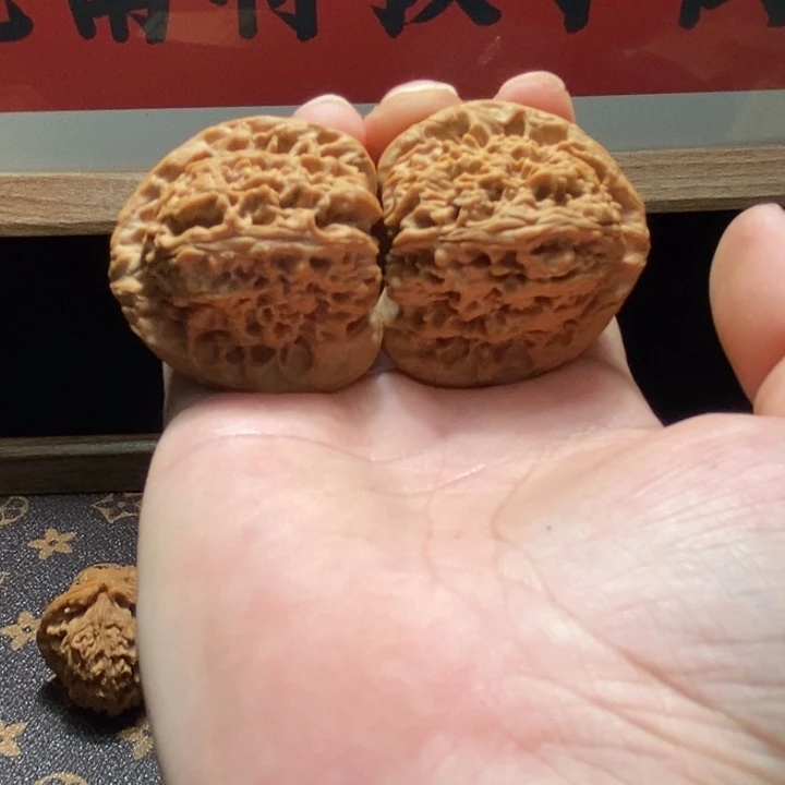 文玩核桃吊坠南疆黄尖43/42/41