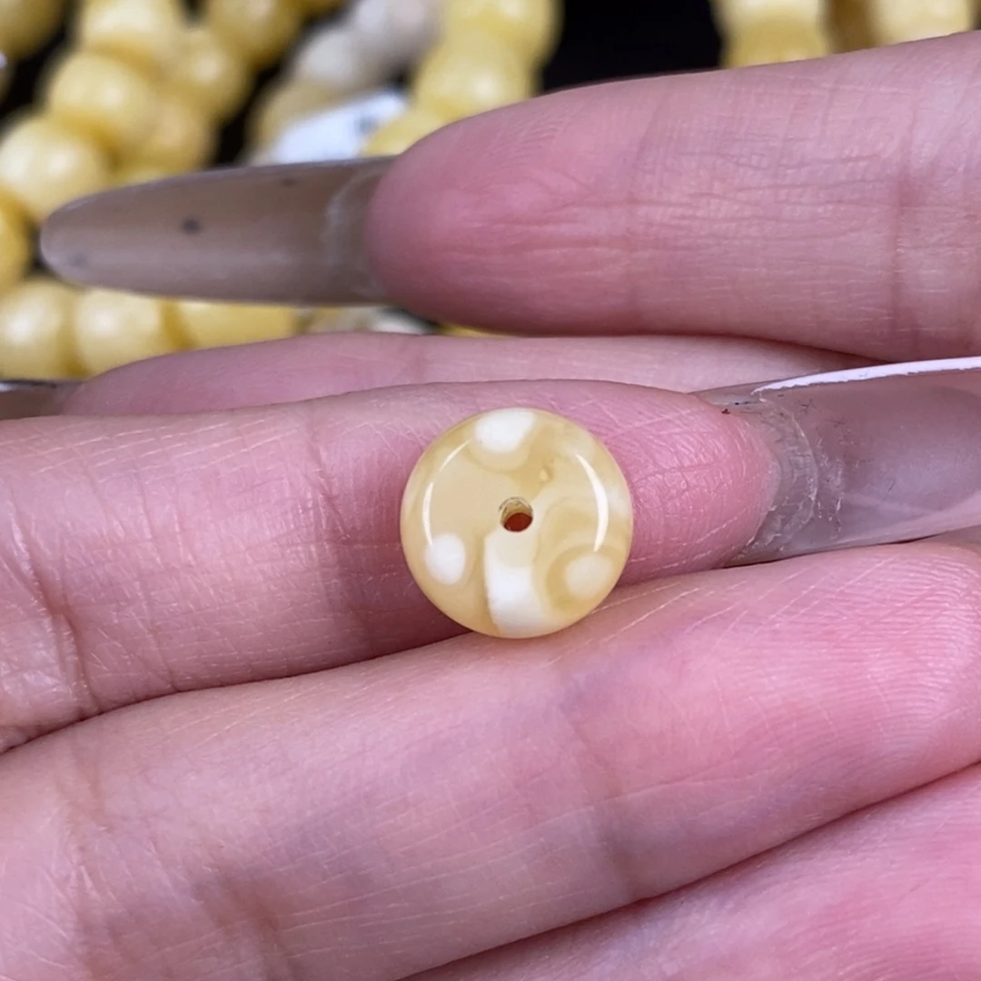 琥珀未镶嵌珠宝奇石201