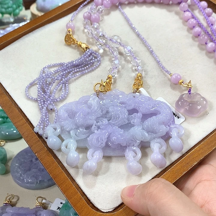 翡翠未镶嵌颈饰翡翠吊坠