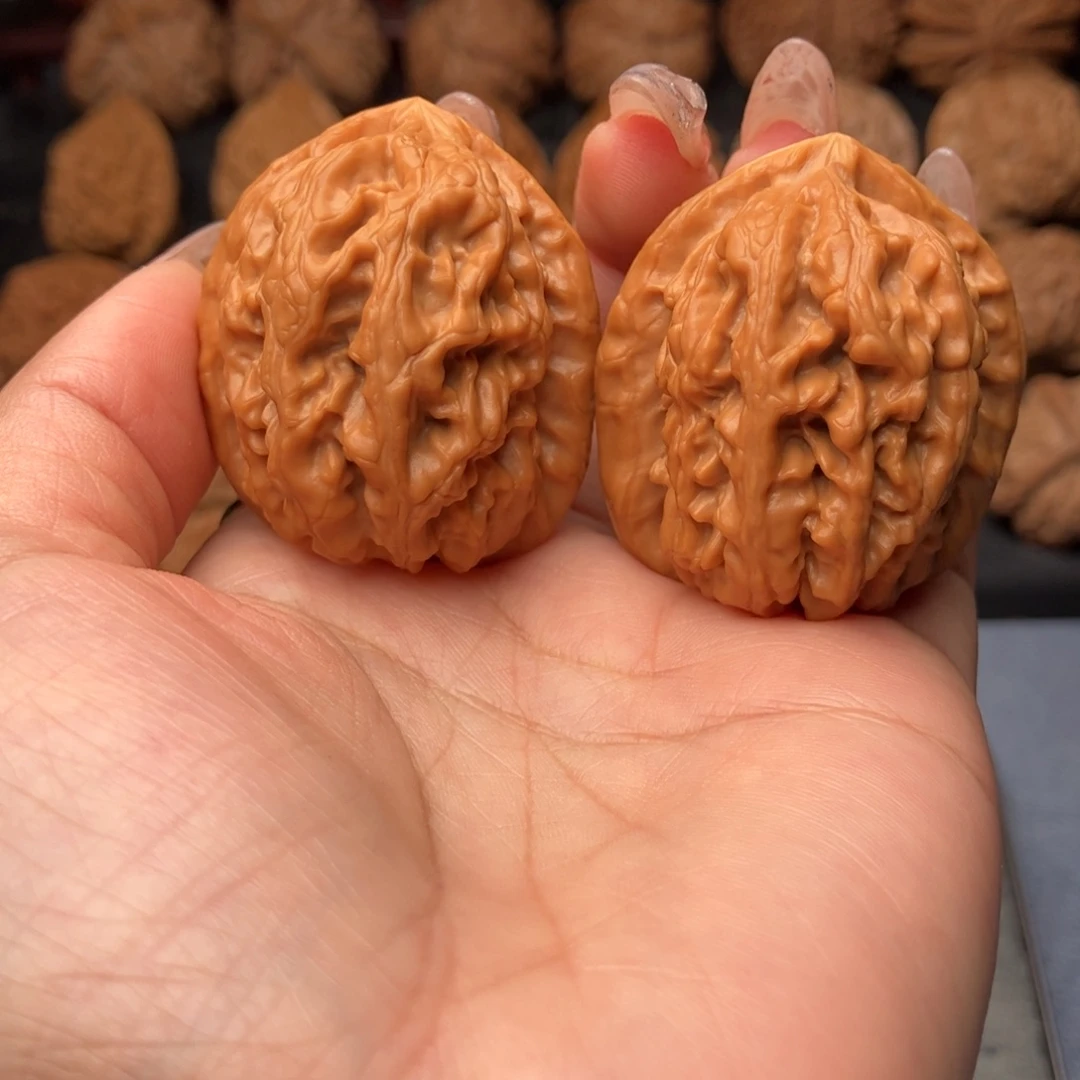 文玩核桃把件野生红莲35