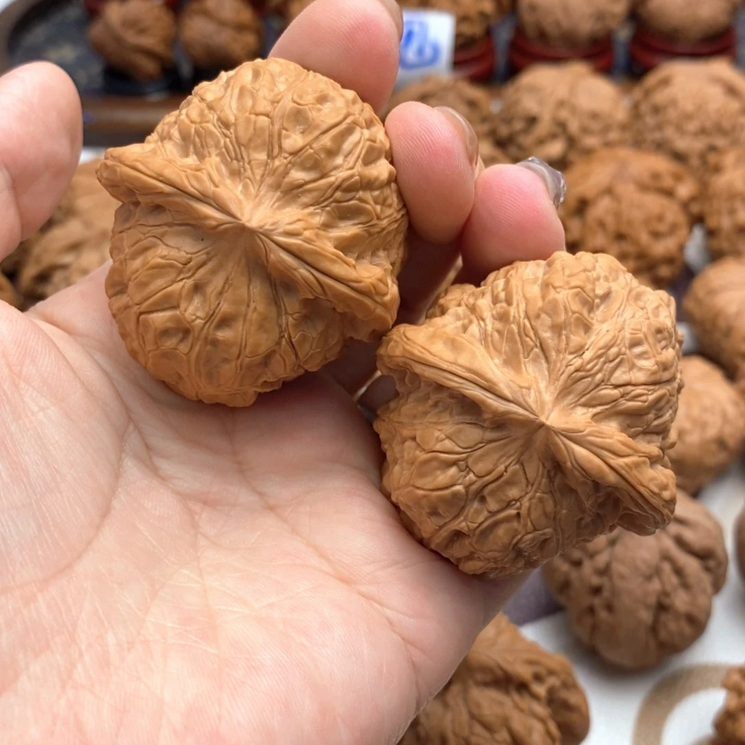【闪购商品】文玩核桃把件45尺南瓜墩