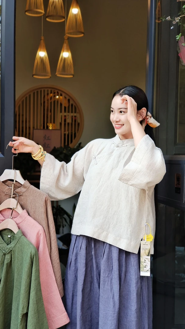 七初的布衣夏季中式薄款雨露亚麻三盘扣大袖款斜襟上衣