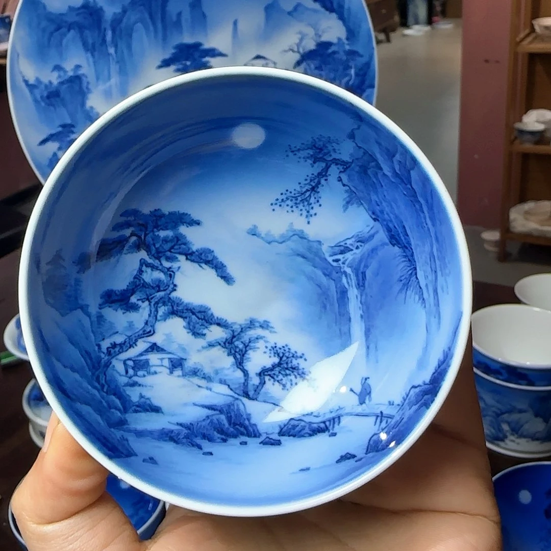 瓷片不****羊青花山水主人杯