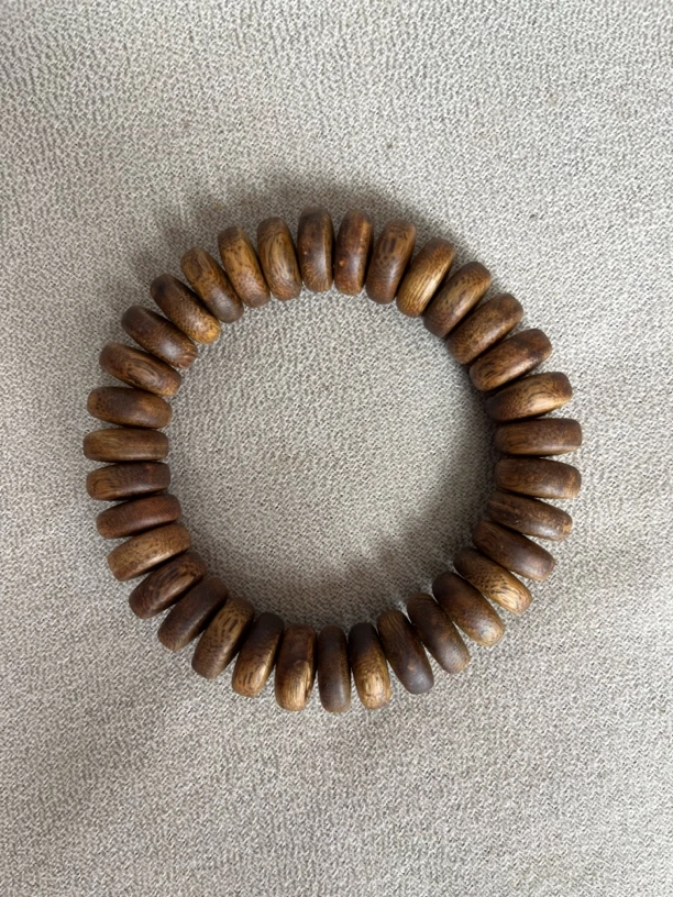 沉香【海南乌身白奇】算盘手串1.4单圈17g+多样性发一