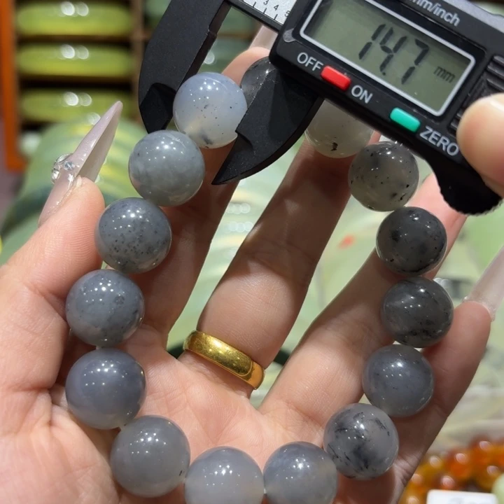 未镶嵌岫玉手镯天然