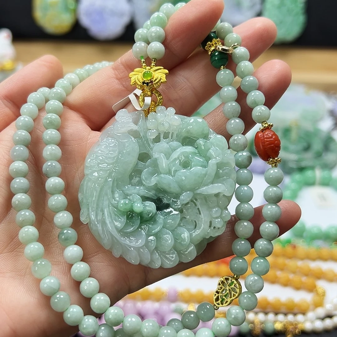 翡翠未镶嵌颈饰吊坠