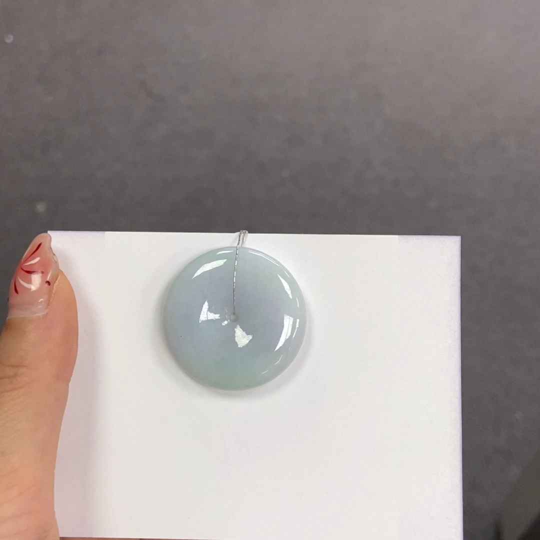 翡翠颈饰未镶嵌天然翡翠