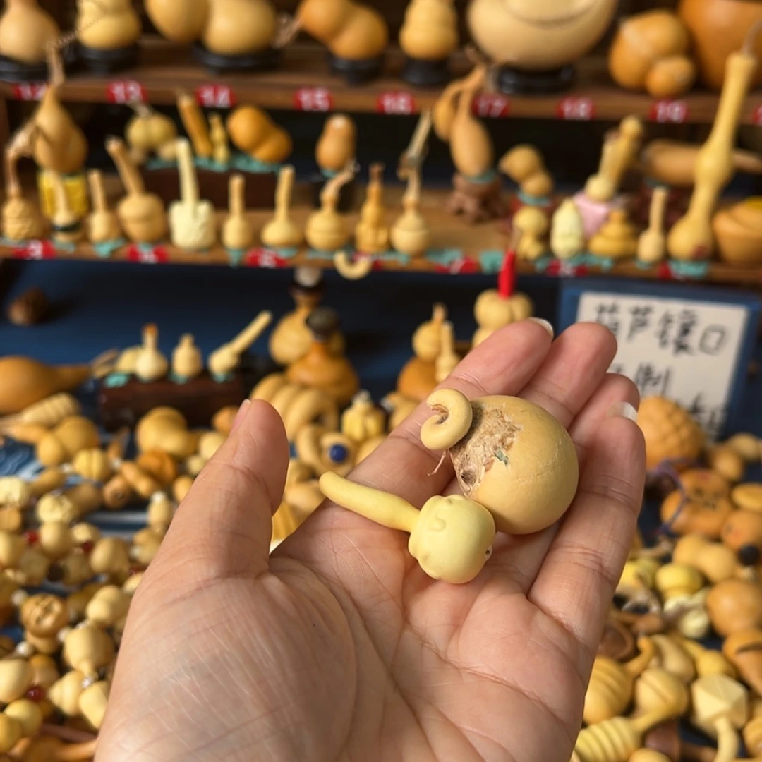 雪***呀葫芦娃中介来看看来看看