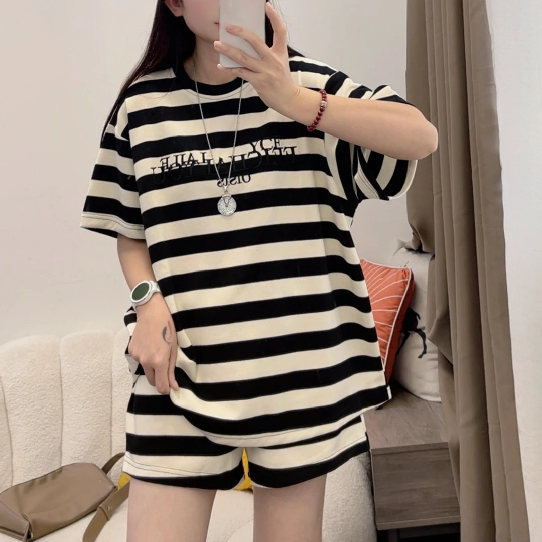 2025夏季女装新品圆领百搭短袖T恤短裤套装两件套DYY2835