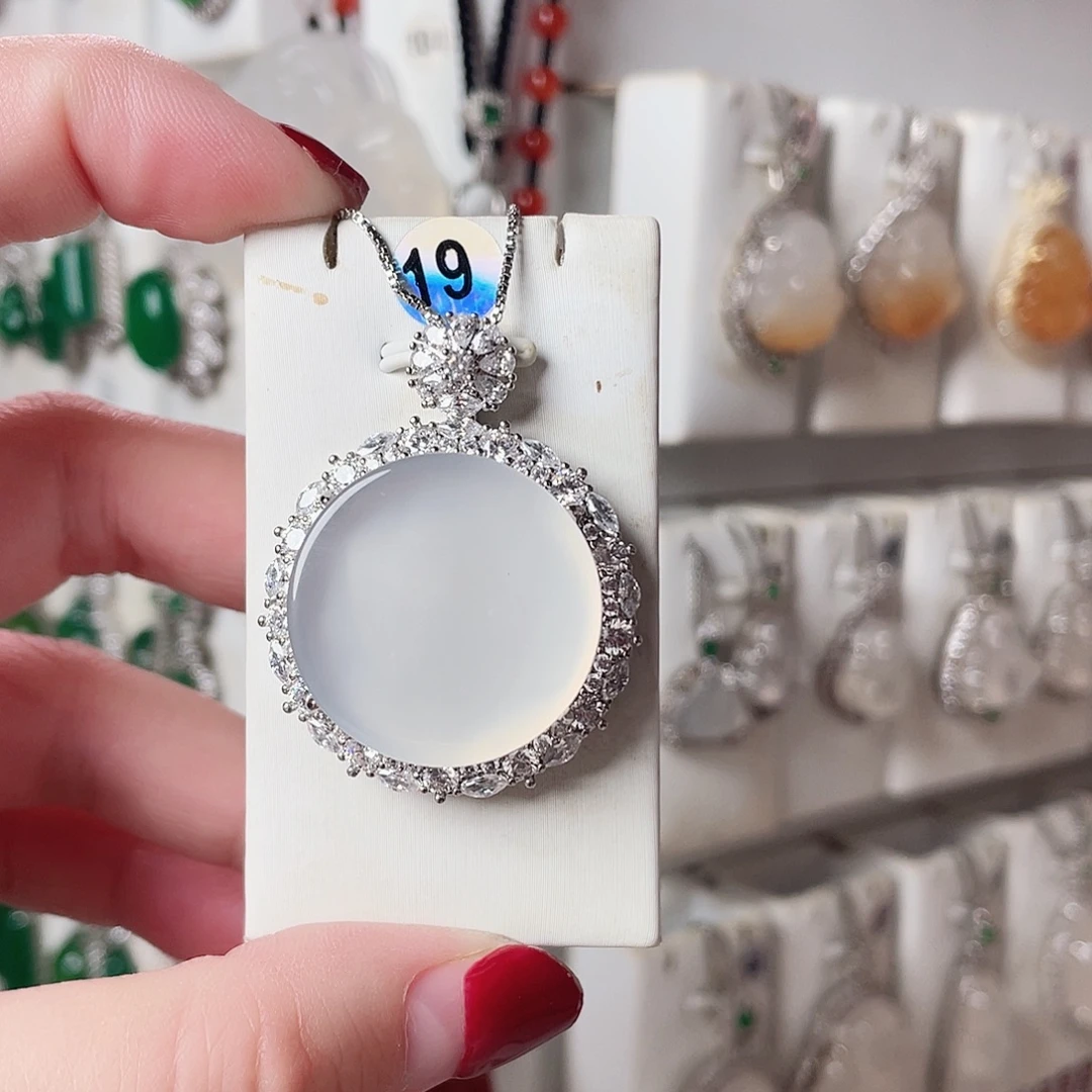 玛瑙/玉髓未镶嵌颈饰