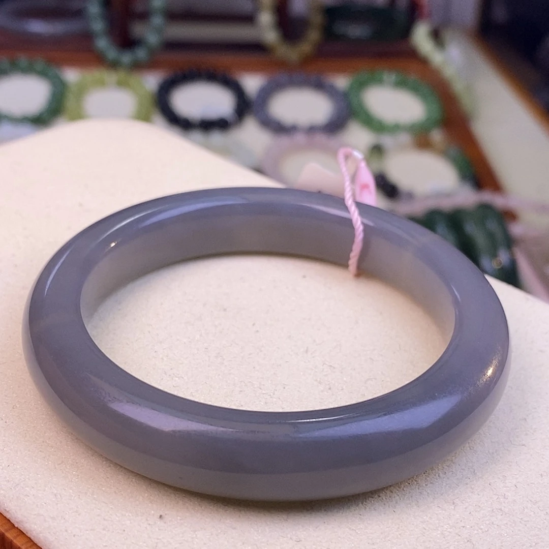 颈饰未镶嵌和田玉57.2烟紫老料浓紫手镯