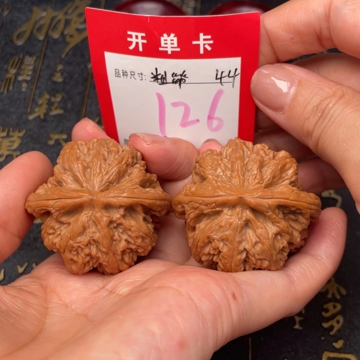 吊坠桃核文玩的好