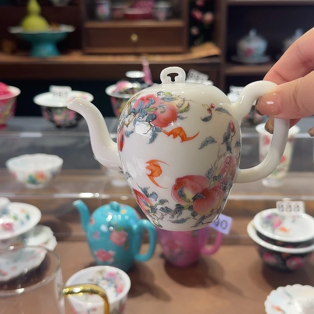 珐琅彩釉瓷器主要