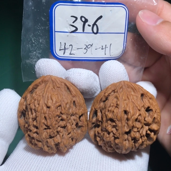 文玩核桃吊坠南疆手拨2