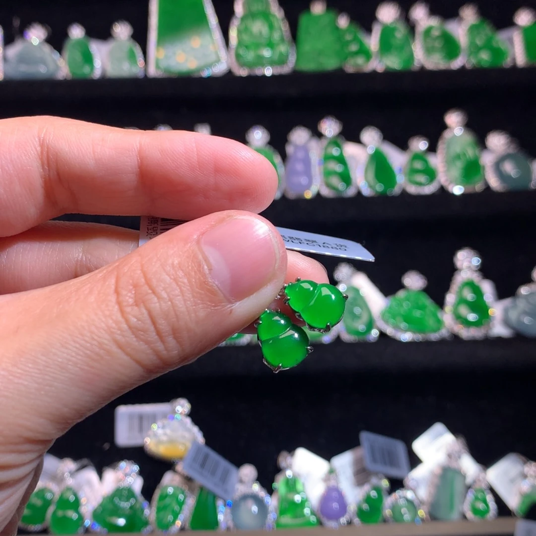 【闪购商品】颈饰银S925镶嵌翡翠