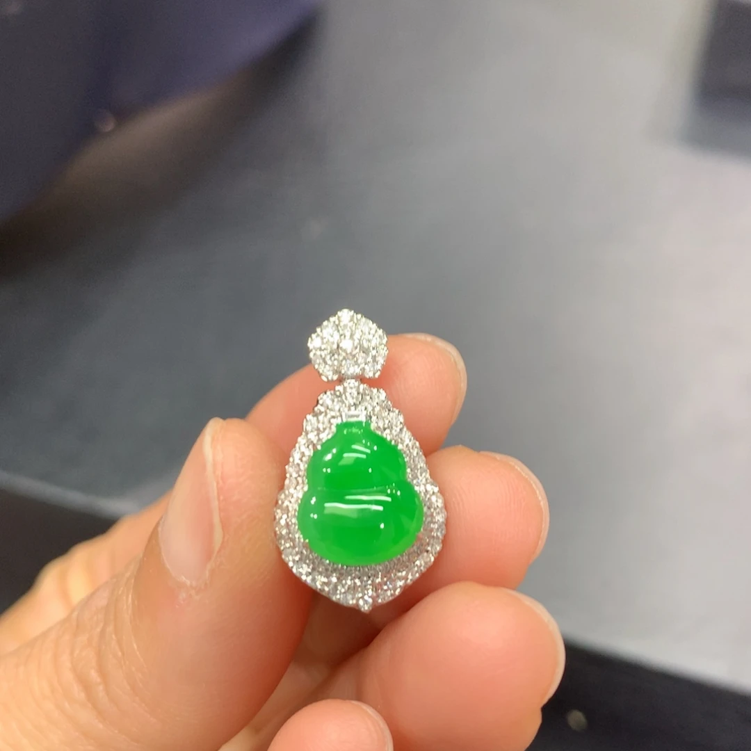 翡翠18K金镶嵌吊坠(不含链)
