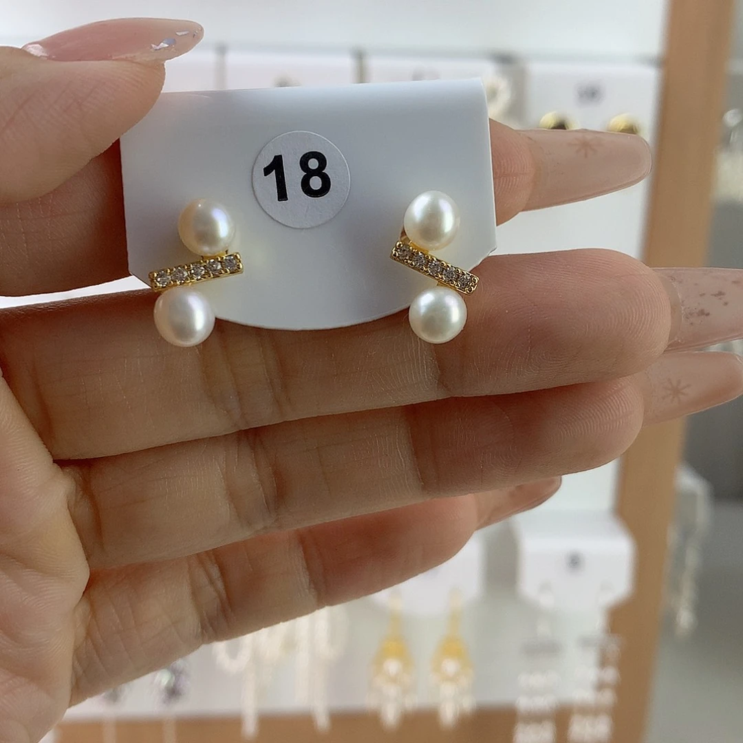 未镶嵌耳饰淡水珍珠